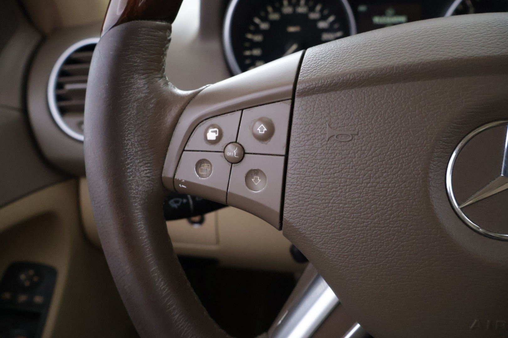 MERCEDES-BENZ ML 2007