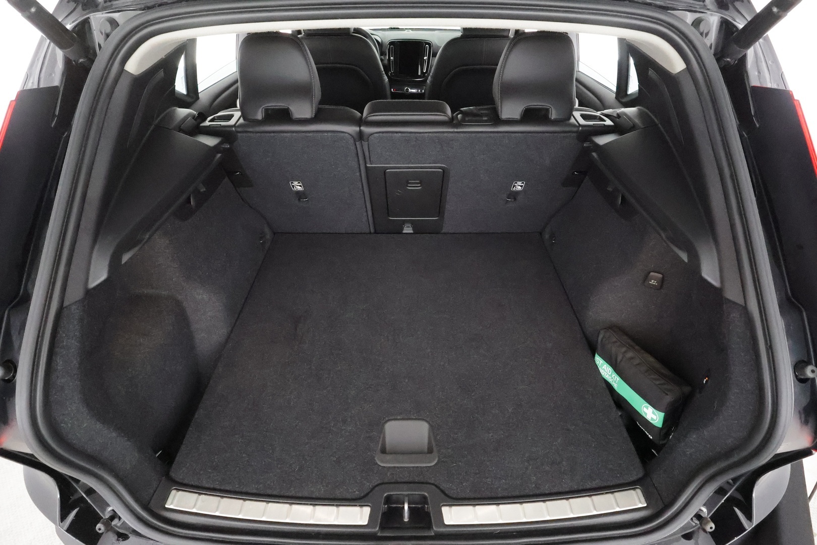 VOLVO XC40 2022