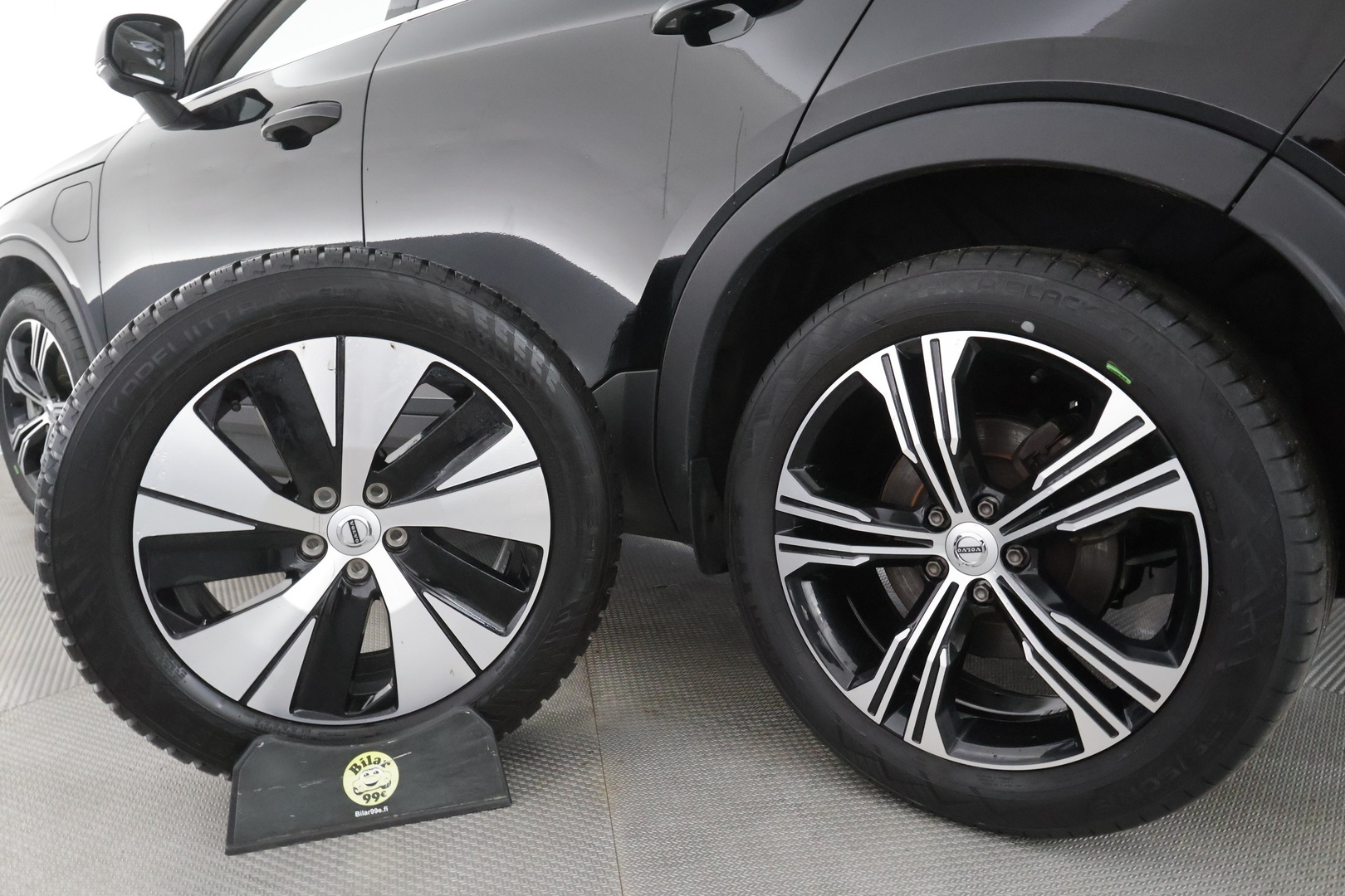 VOLVO XC40 2022