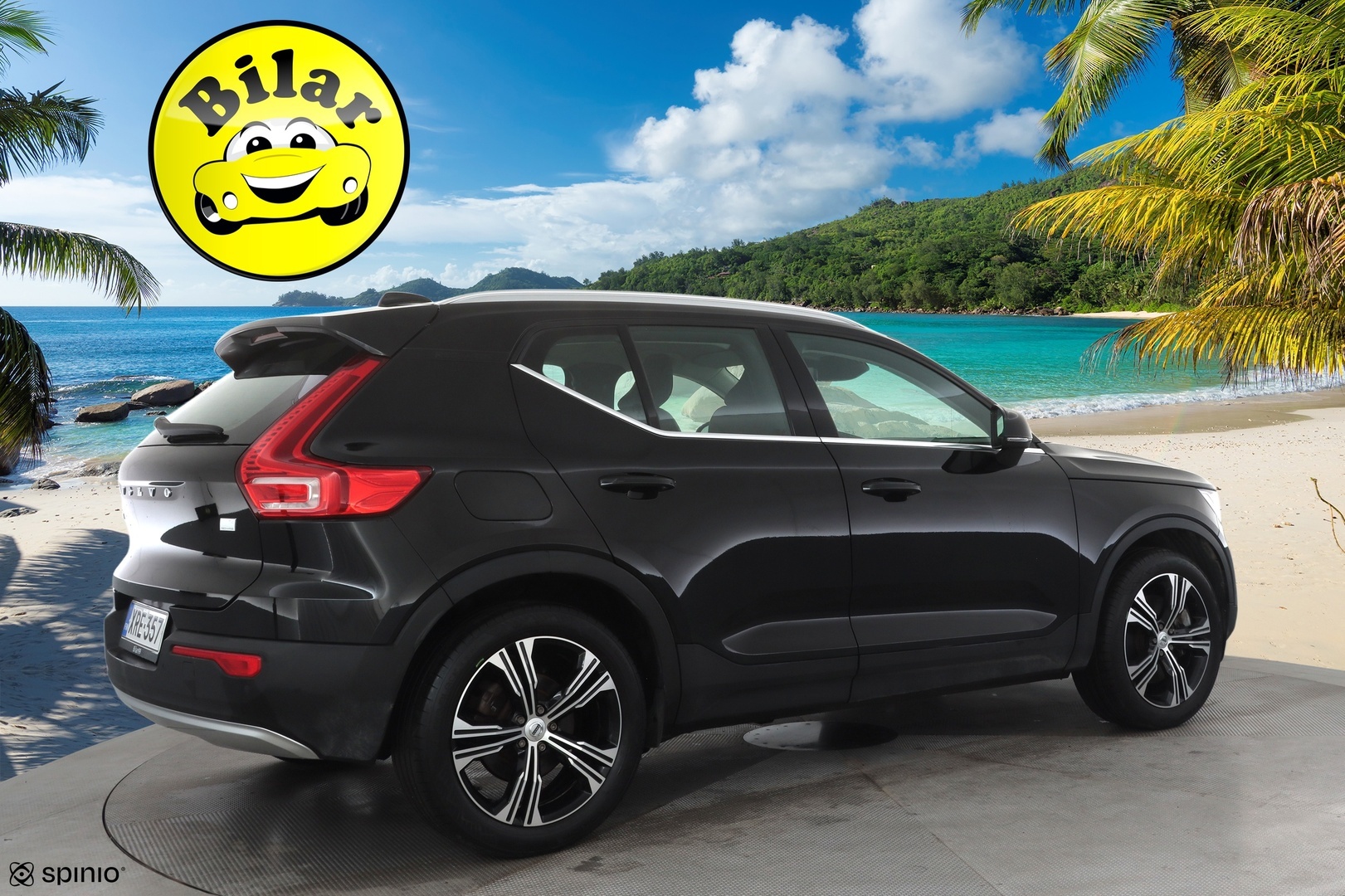 VOLVO XC40 2022