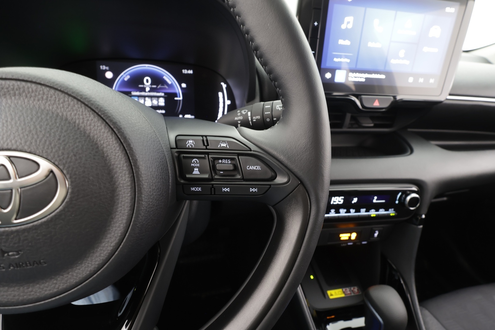 TOYOTA Yaris 2026