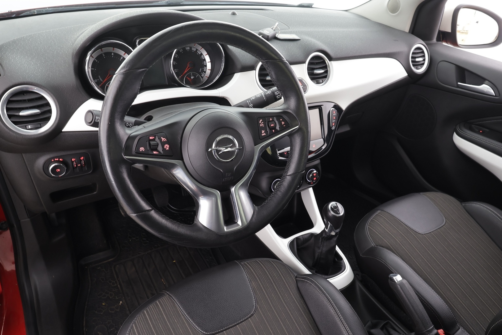 OPEL Adam 2014