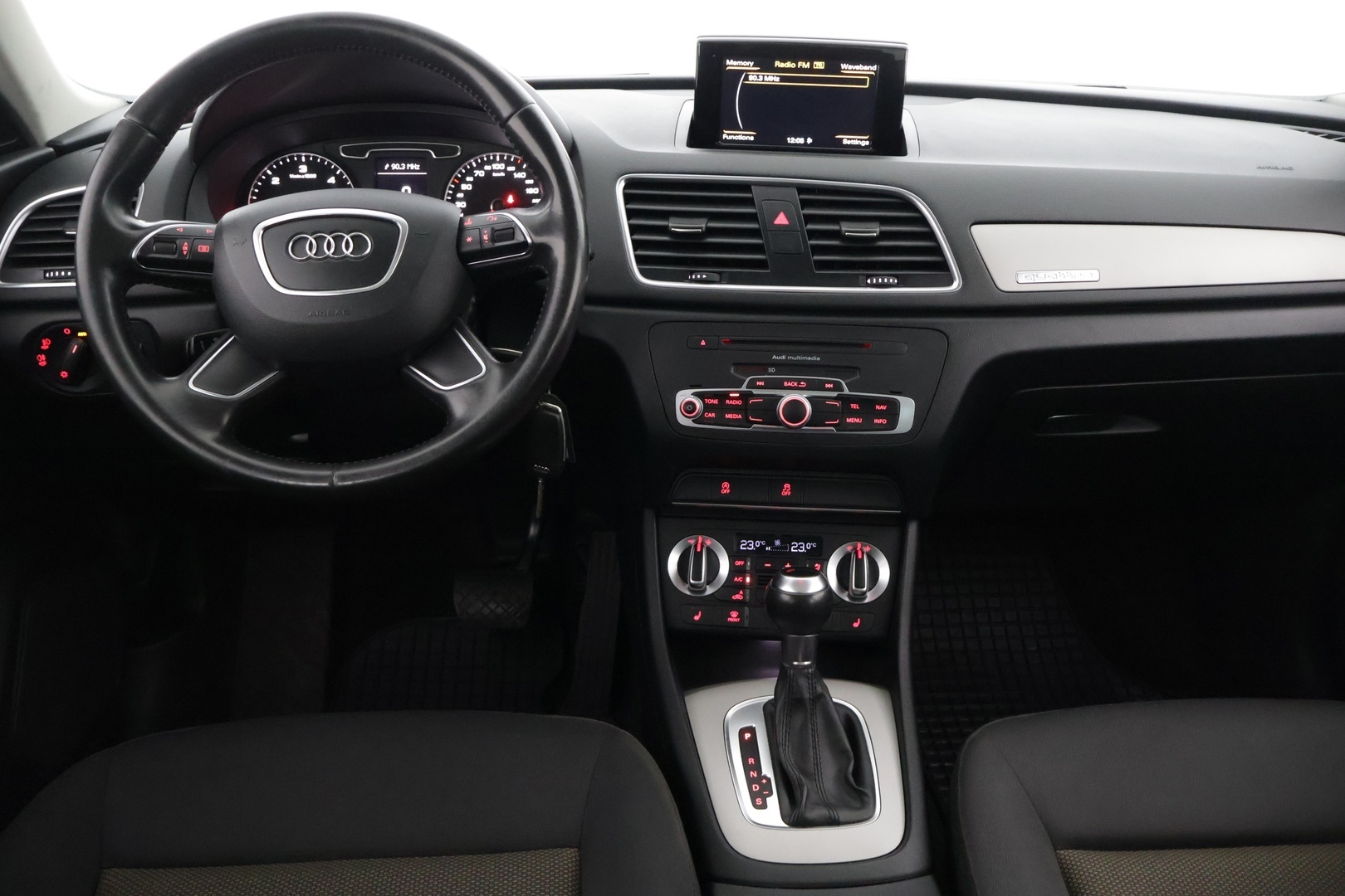 AUDI Q3 2014
