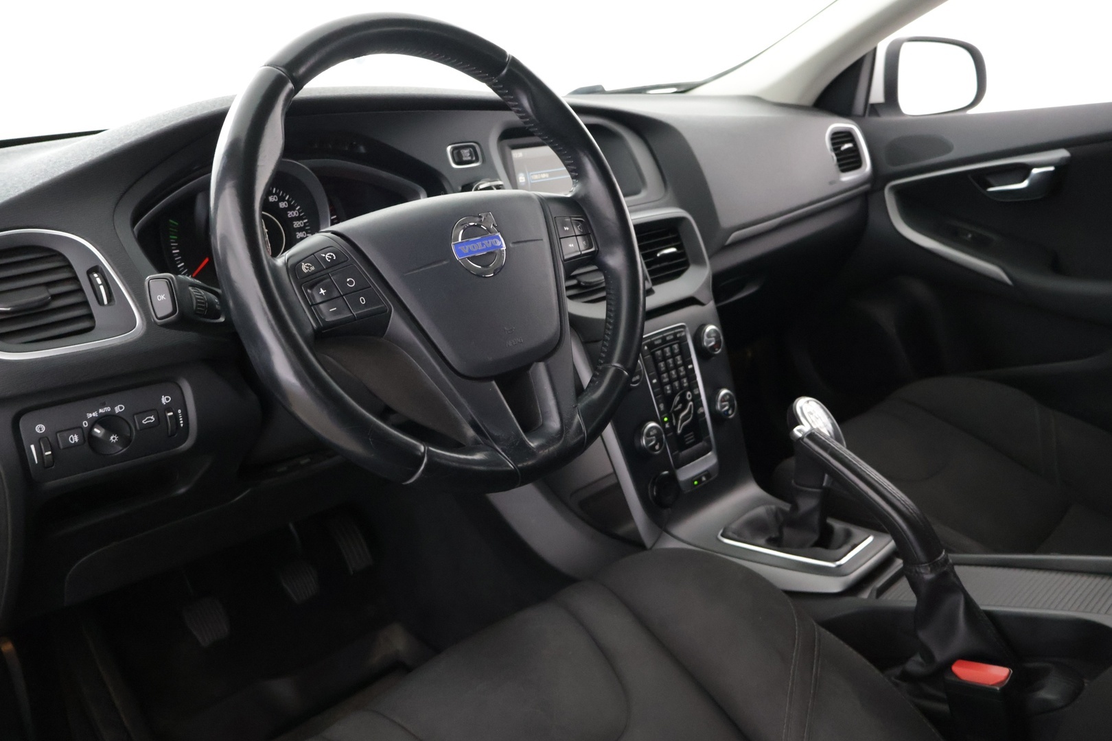 VOLVO V40 2013