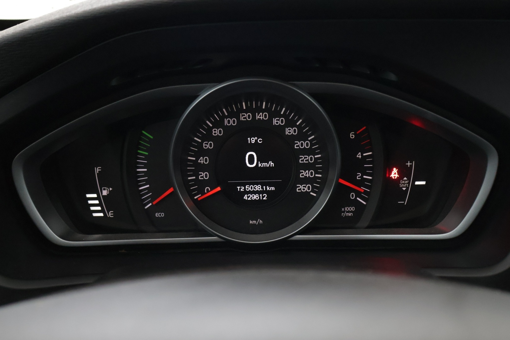 VOLVO V40 2013