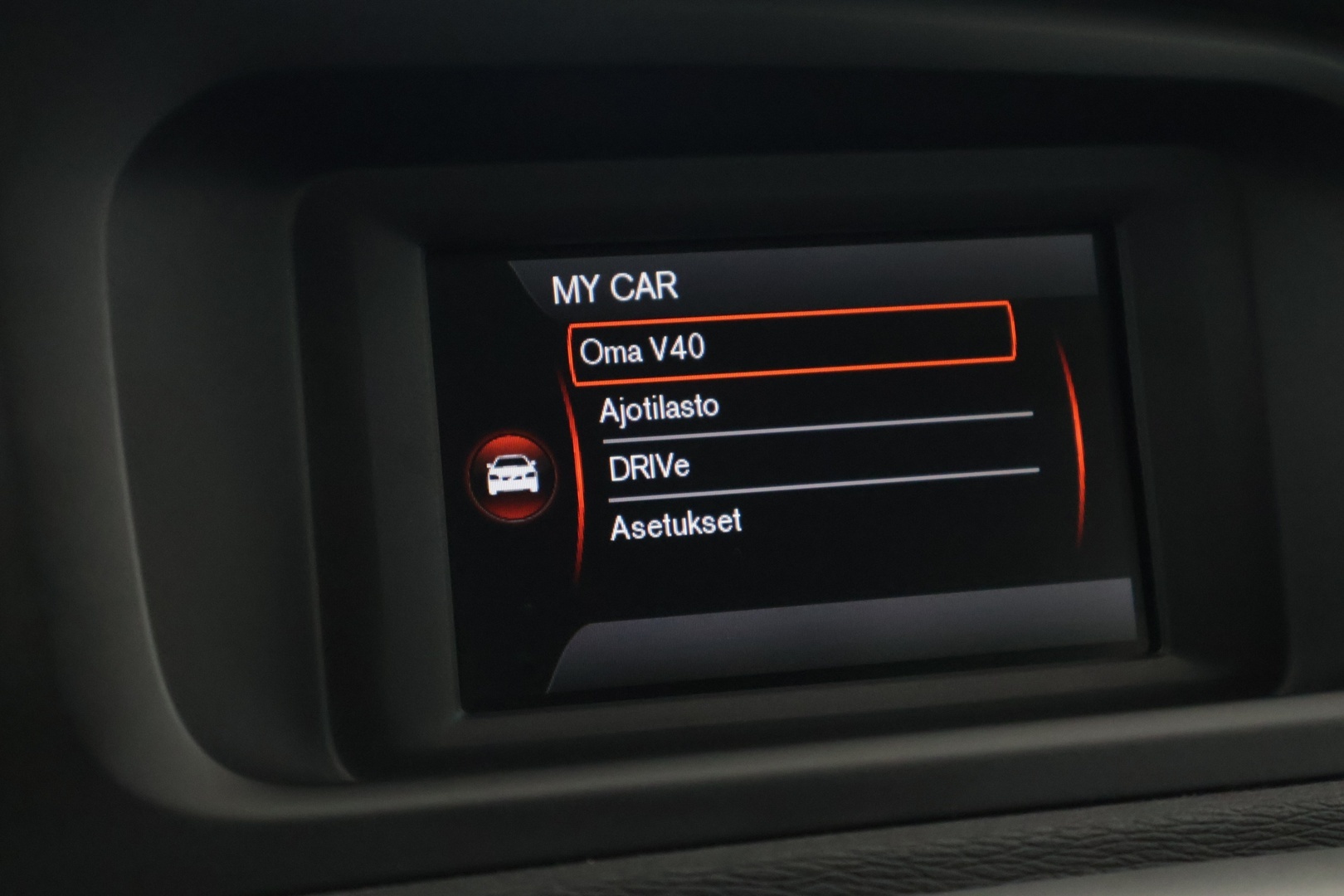 VOLVO V40 2013