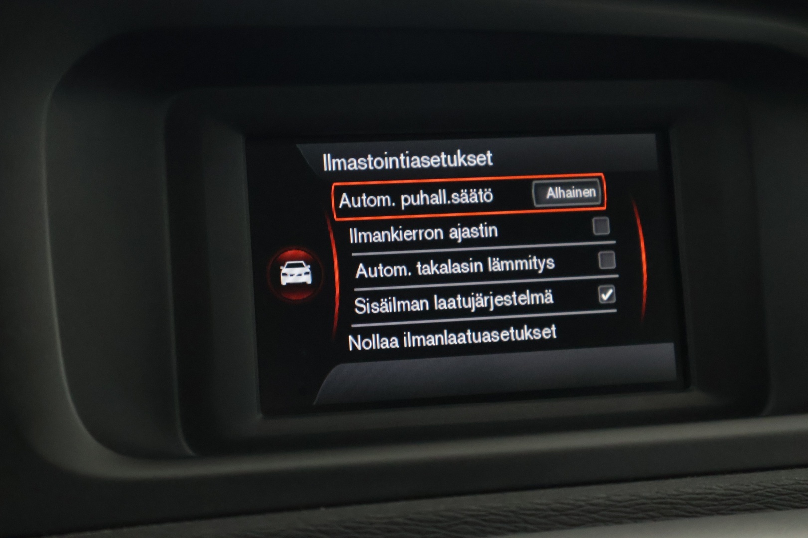 VOLVO V40 2013