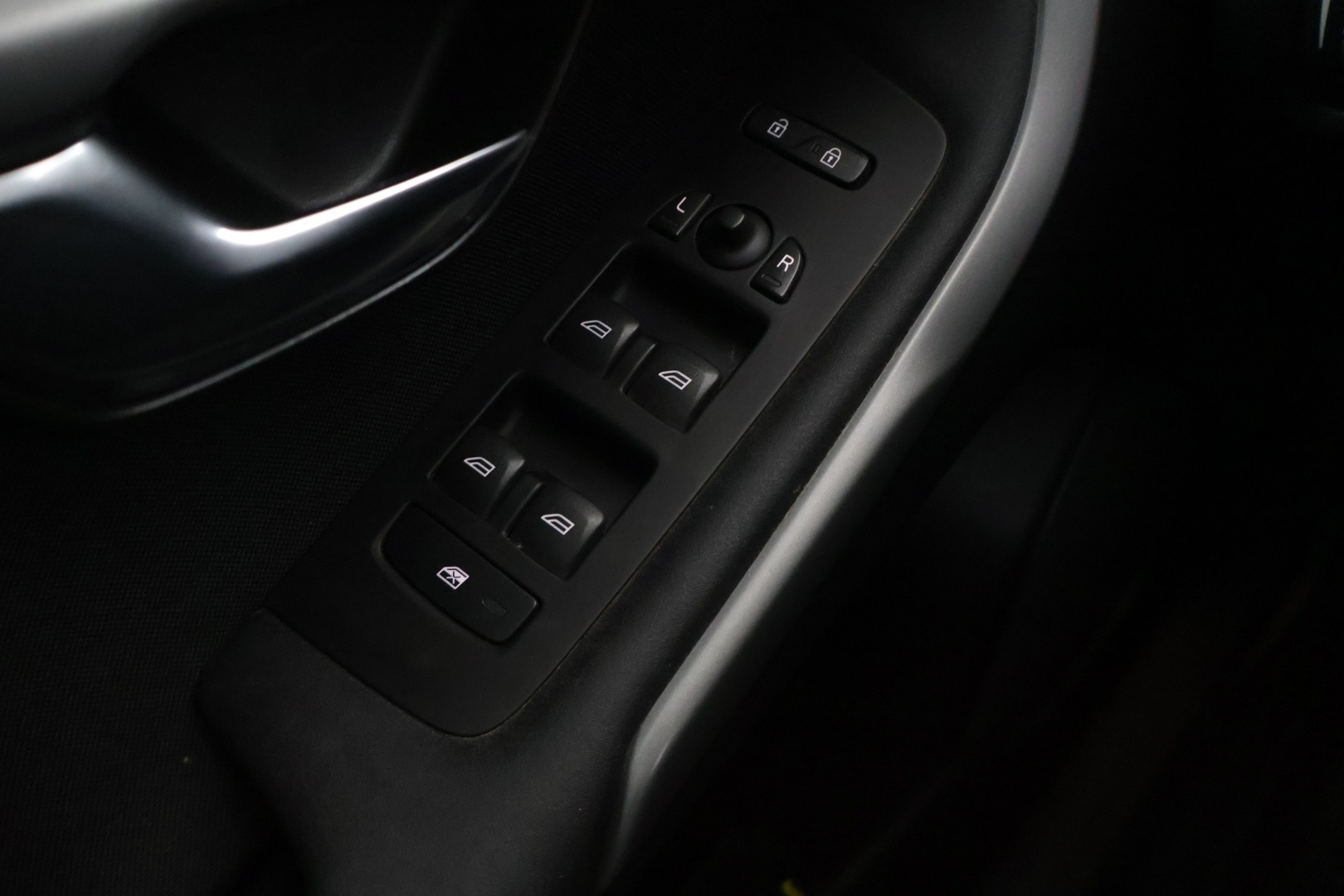 VOLVO V40 2013