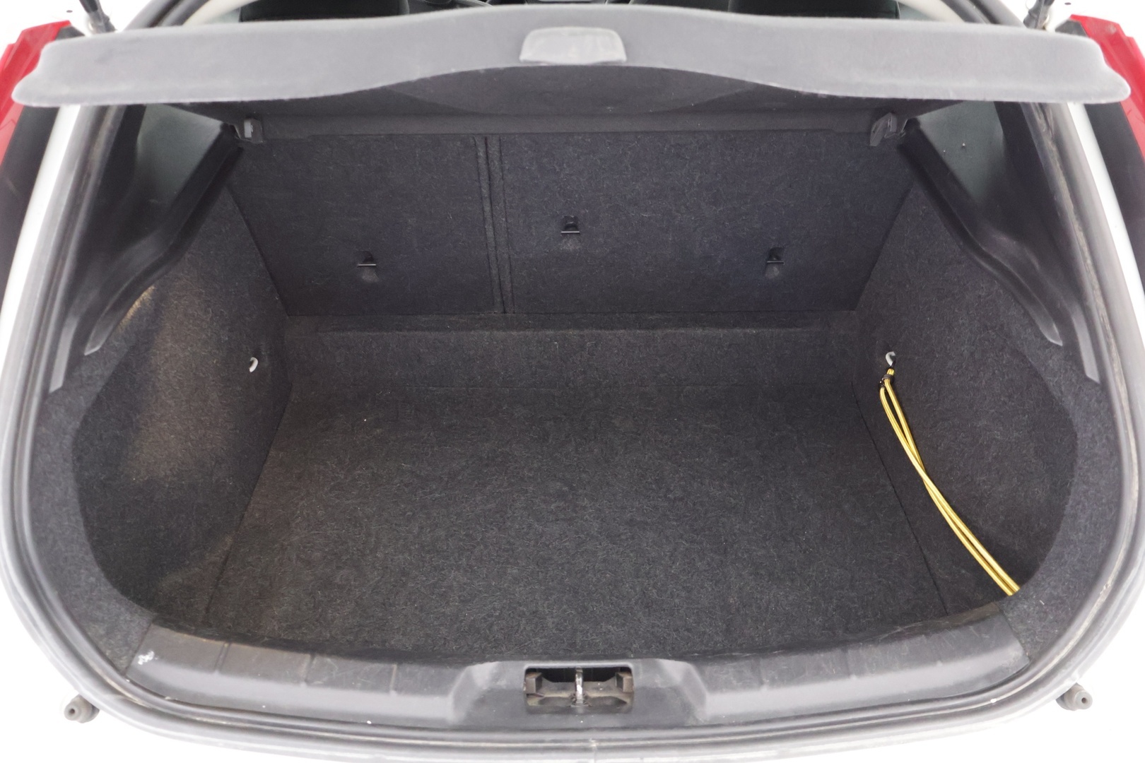 VOLVO V40 2013