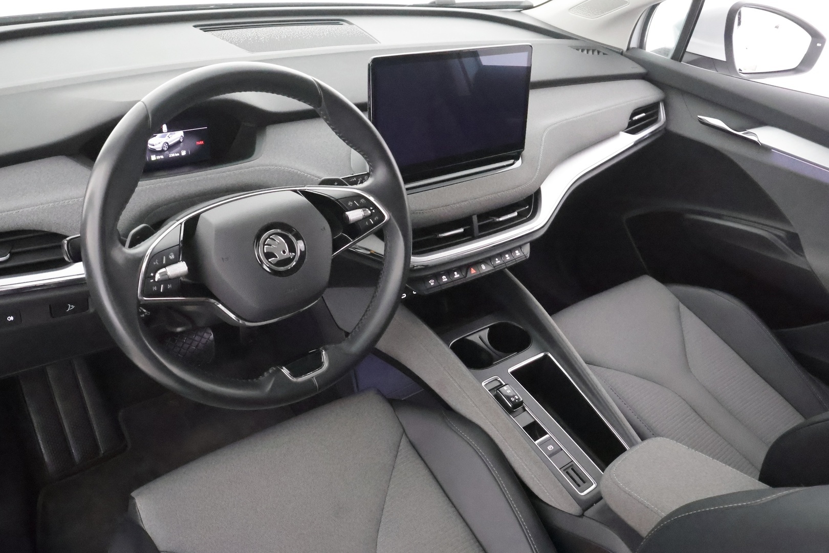 SKODA Enyaq 2023
