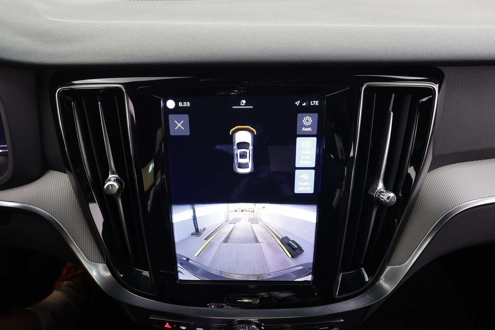 VOLVO S60 2023