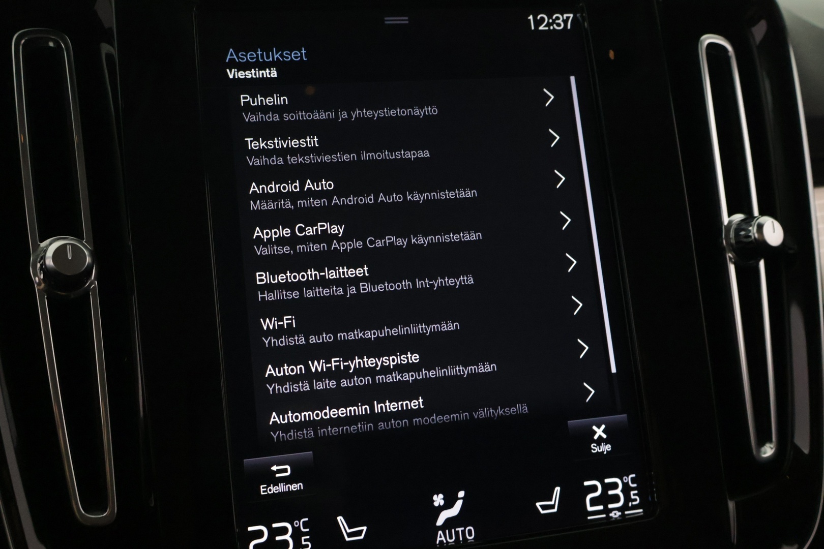VOLVO XC40 2020
