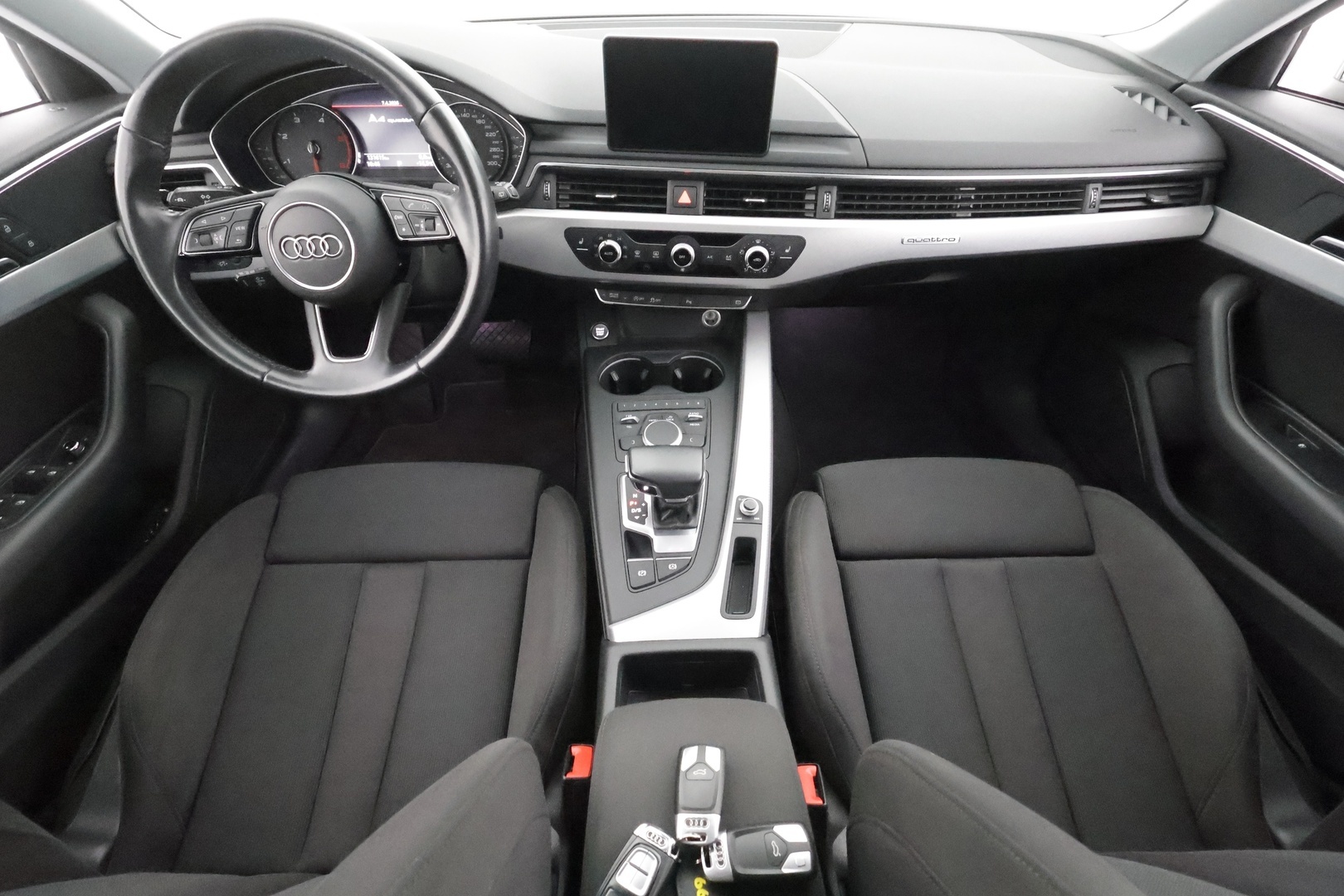 AUDI A4 2018