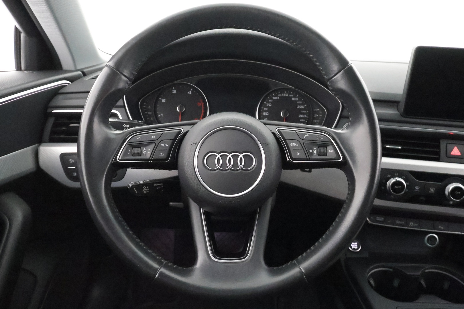 AUDI A4 2018