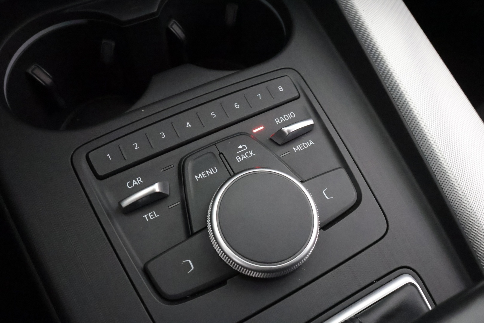 AUDI A4 2018