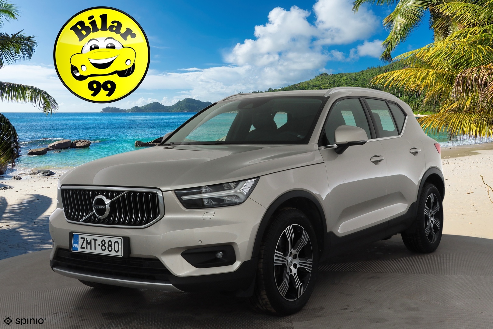 VOLVO XC40 2019