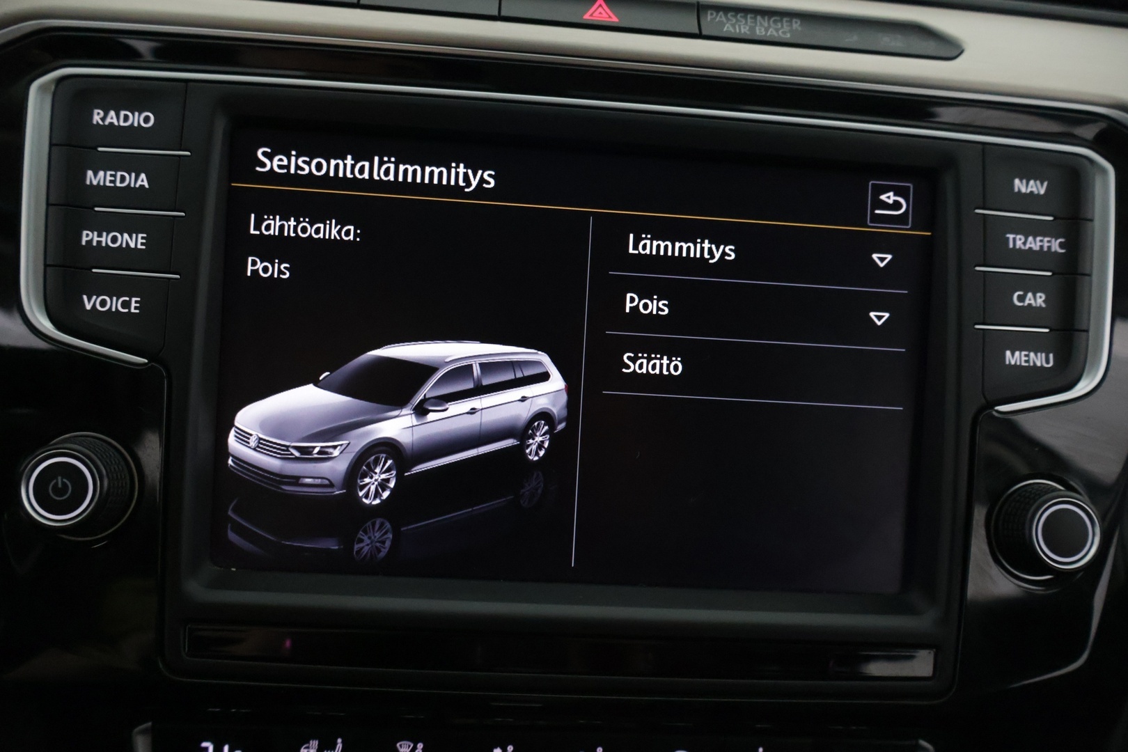 VOLKSWAGEN Passat 2016