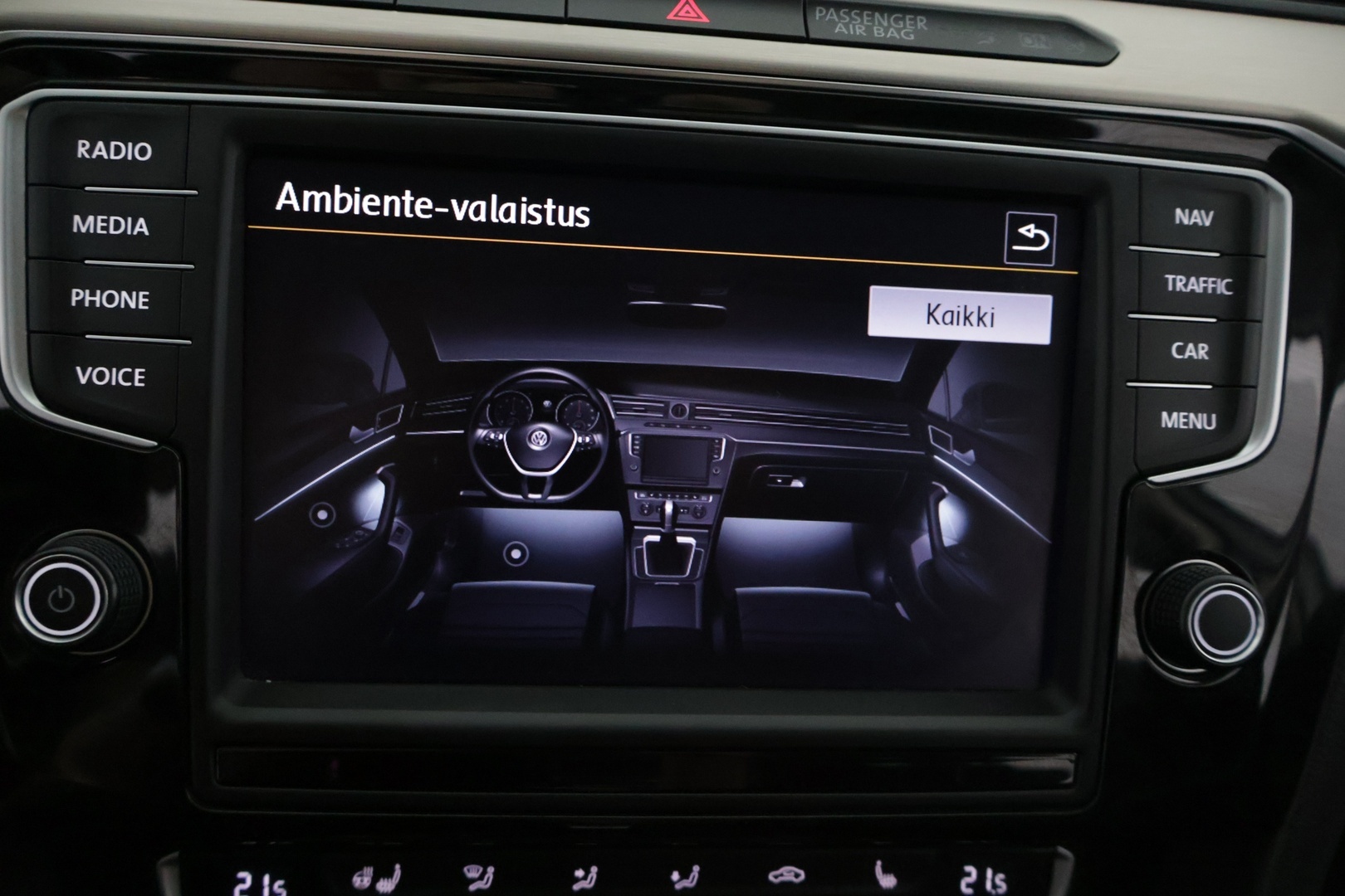 VOLKSWAGEN Passat 2016