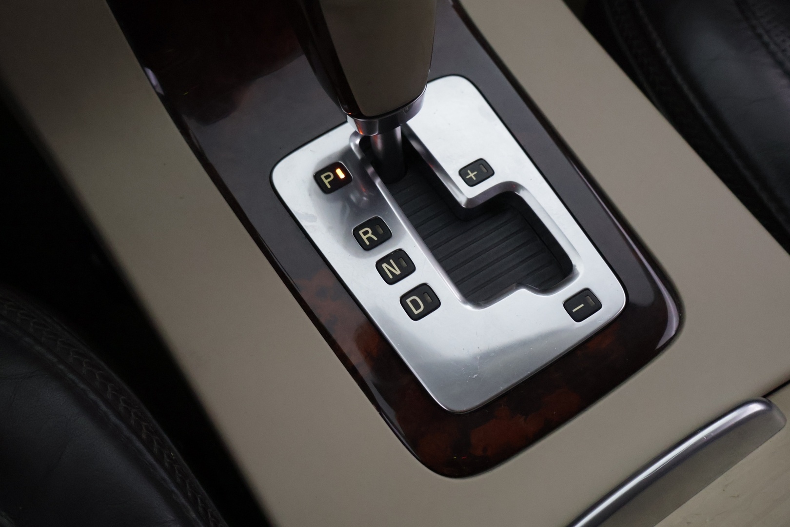 VOLVO XC70 2009