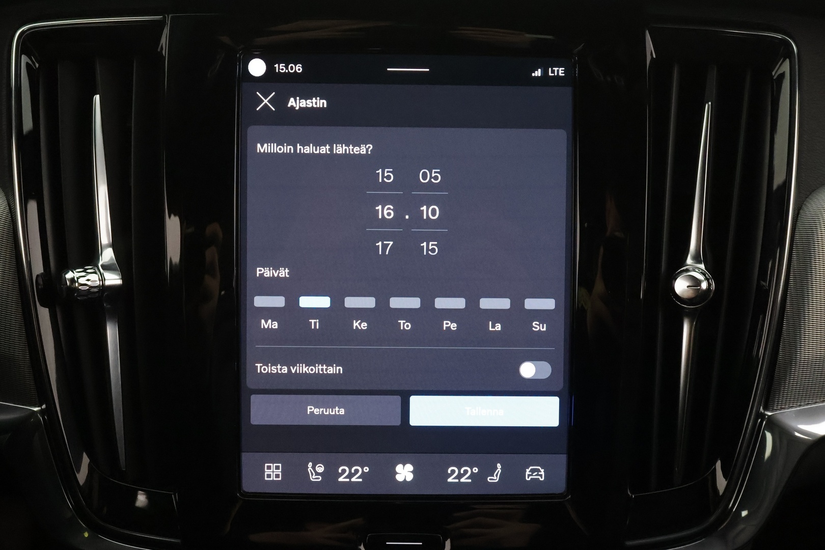 VOLVO V90 2023