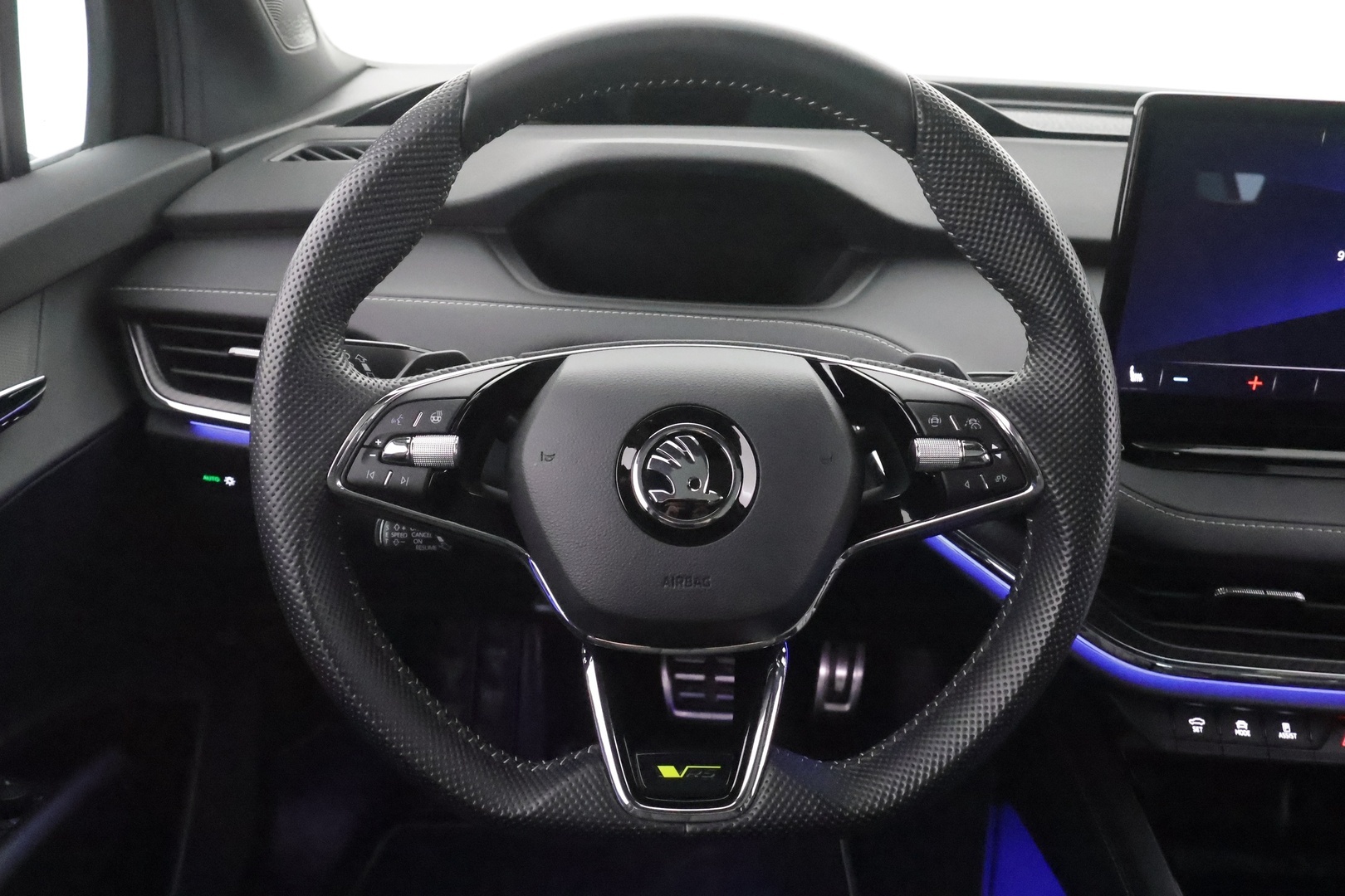 SKODA ENYAQ 2022