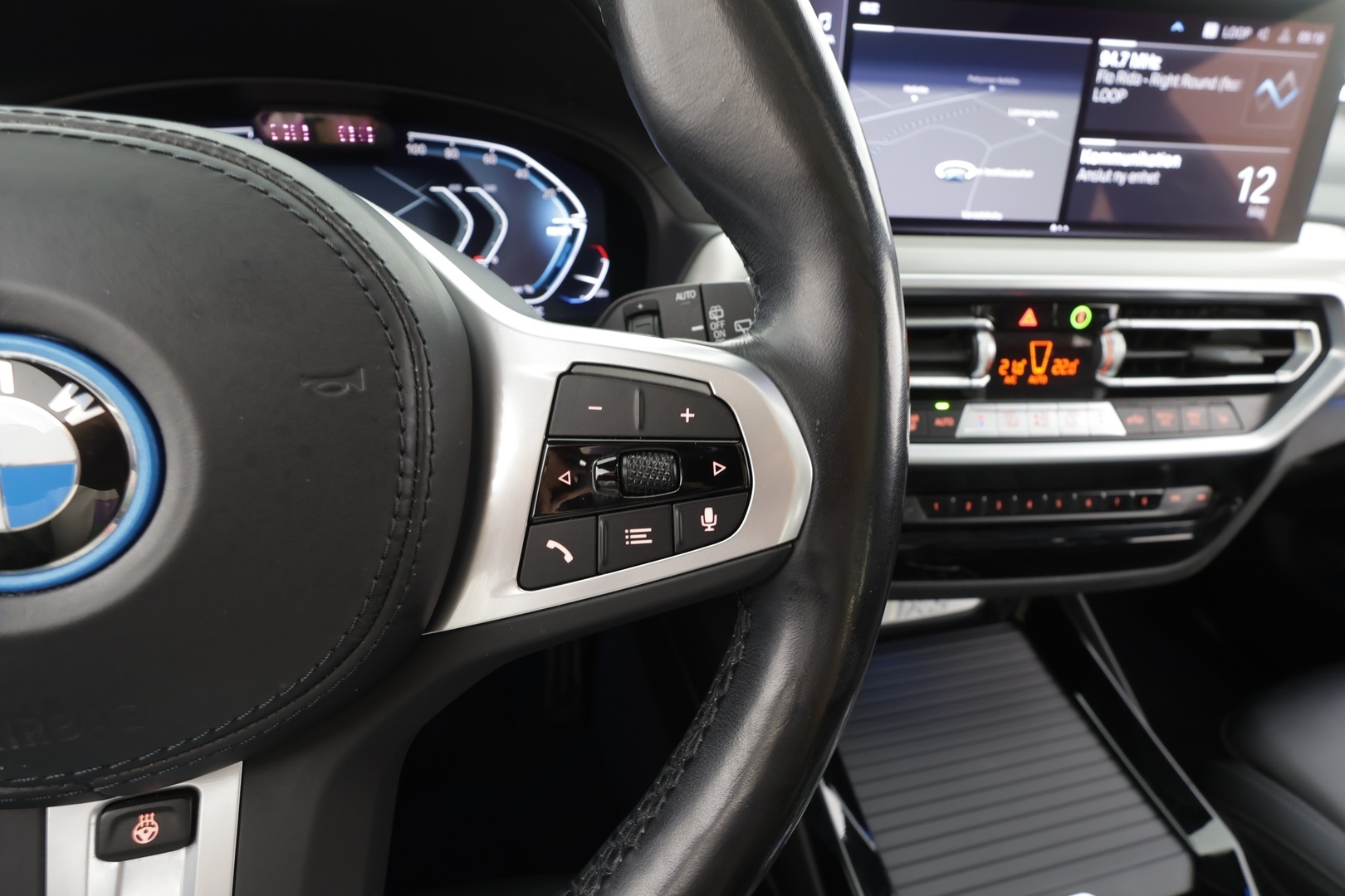 BMW IX3 2023
