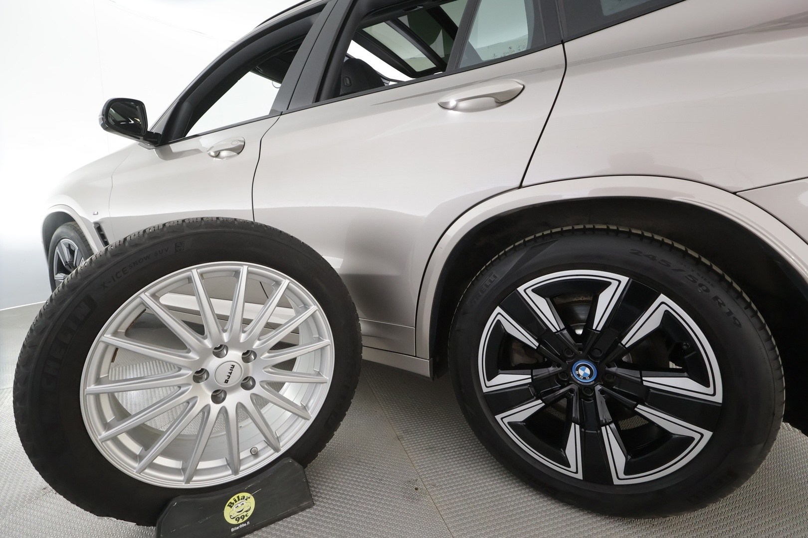 BMW IX3 2023
