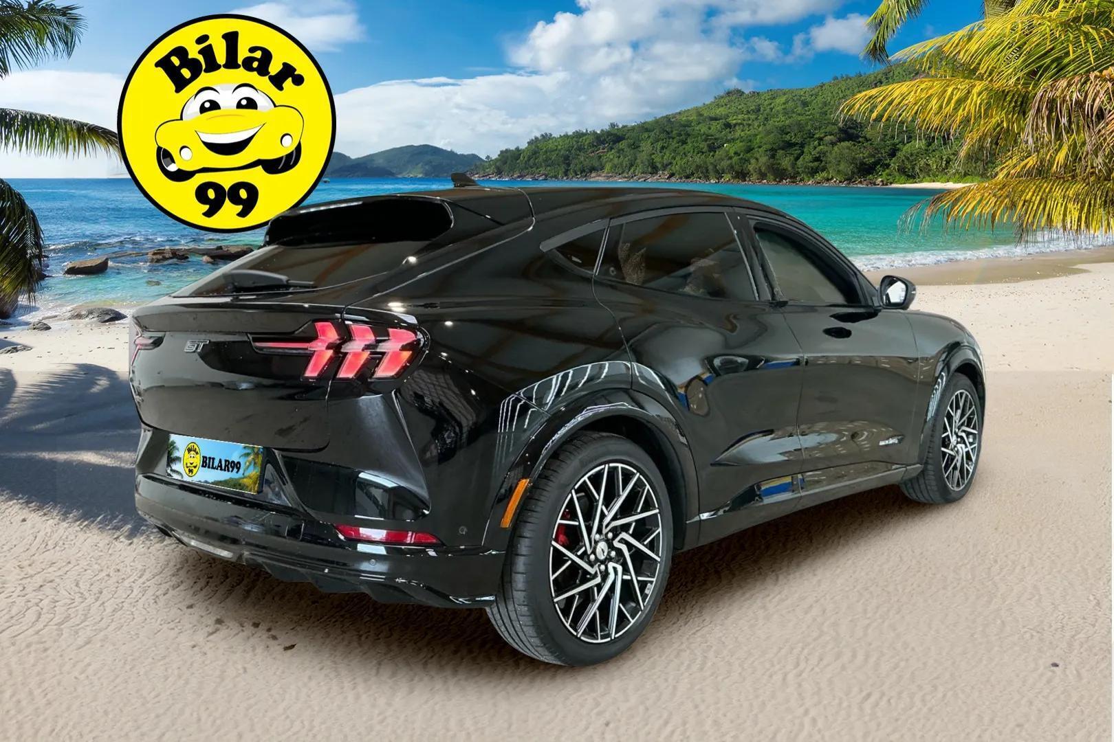 FORD MUSTANG MACH-E 2024