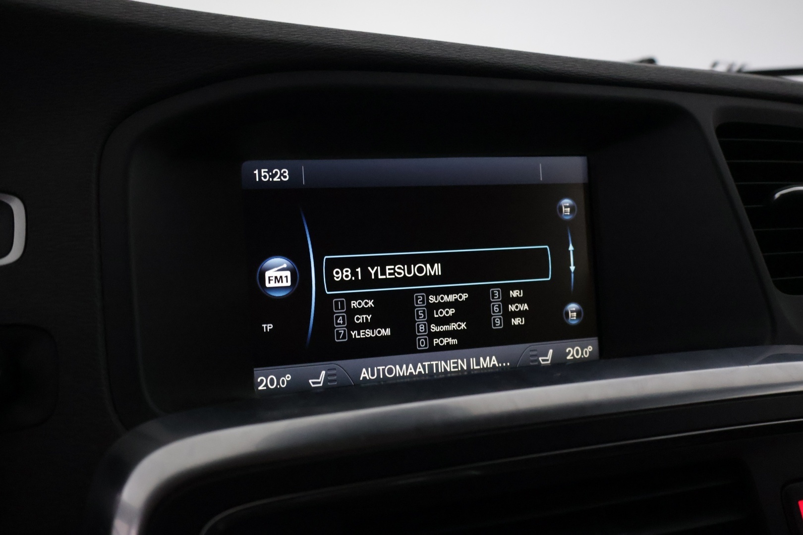 VOLVO V60 2013