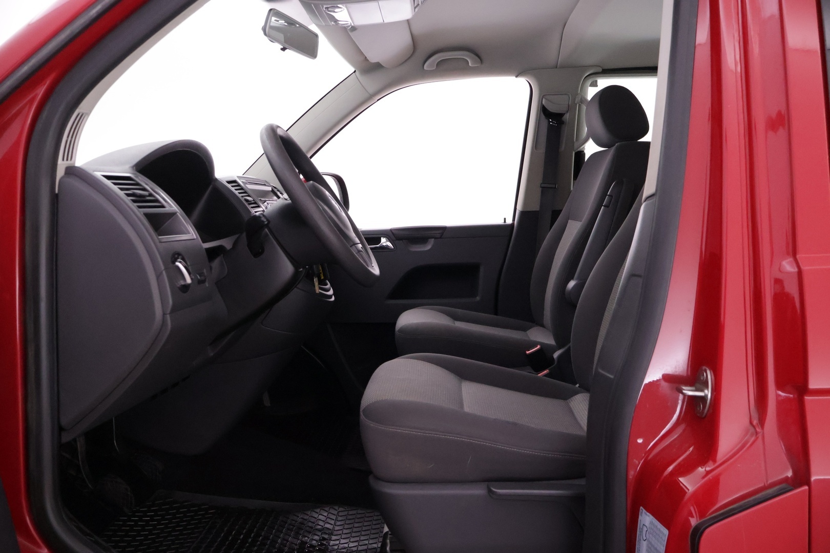 VOLKSWAGEN Caravelle 2014