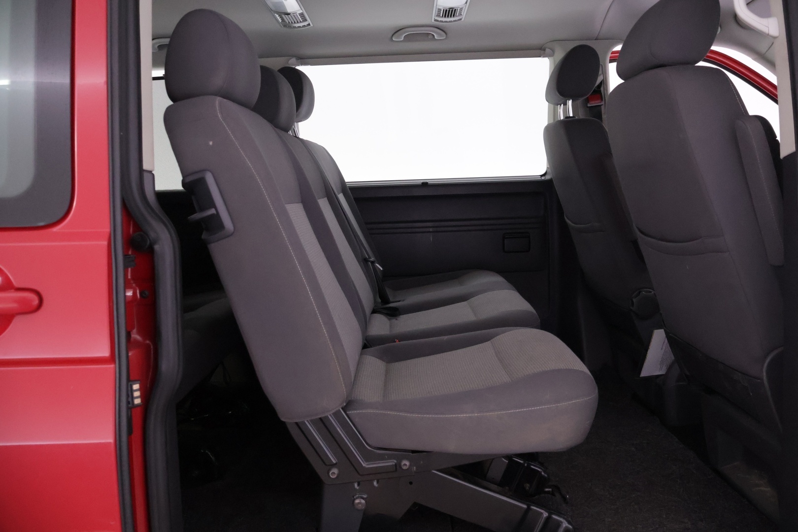 VOLKSWAGEN Caravelle 2014