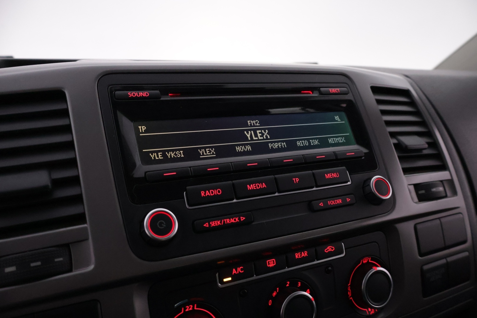 VOLKSWAGEN Caravelle 2014