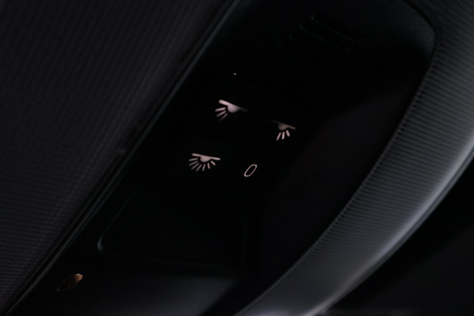 VOLVO V60 2015