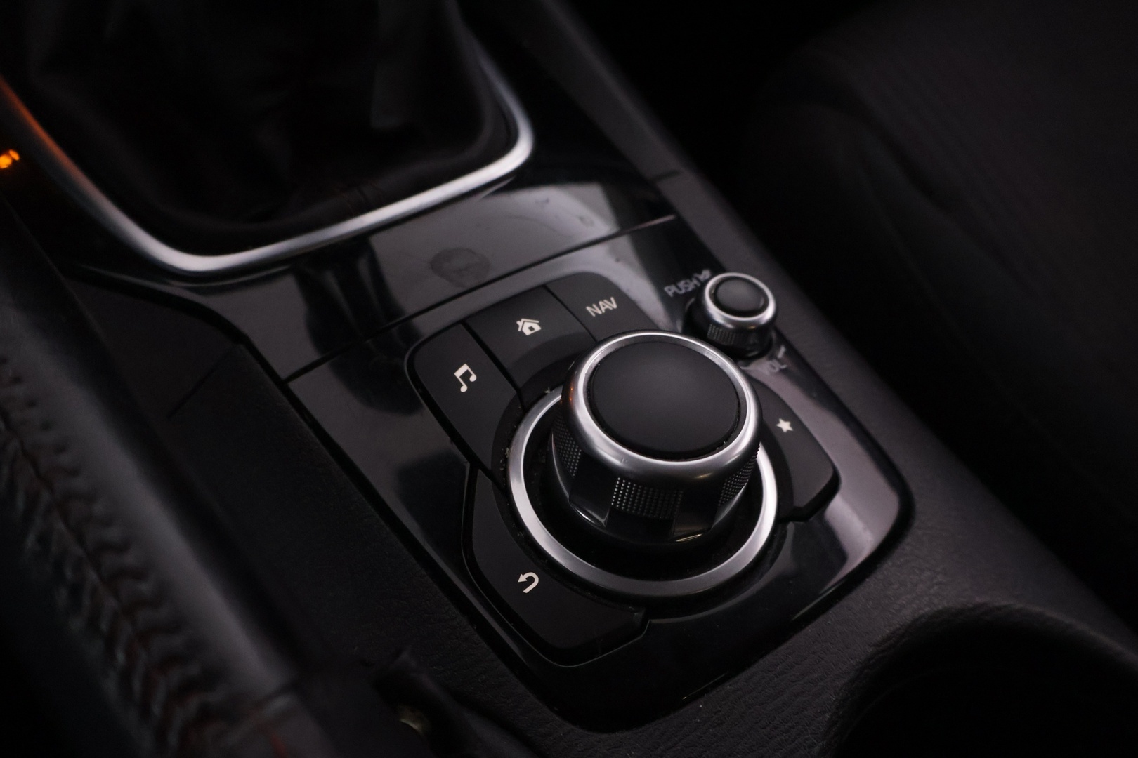 MAZDA Mazda3 2016