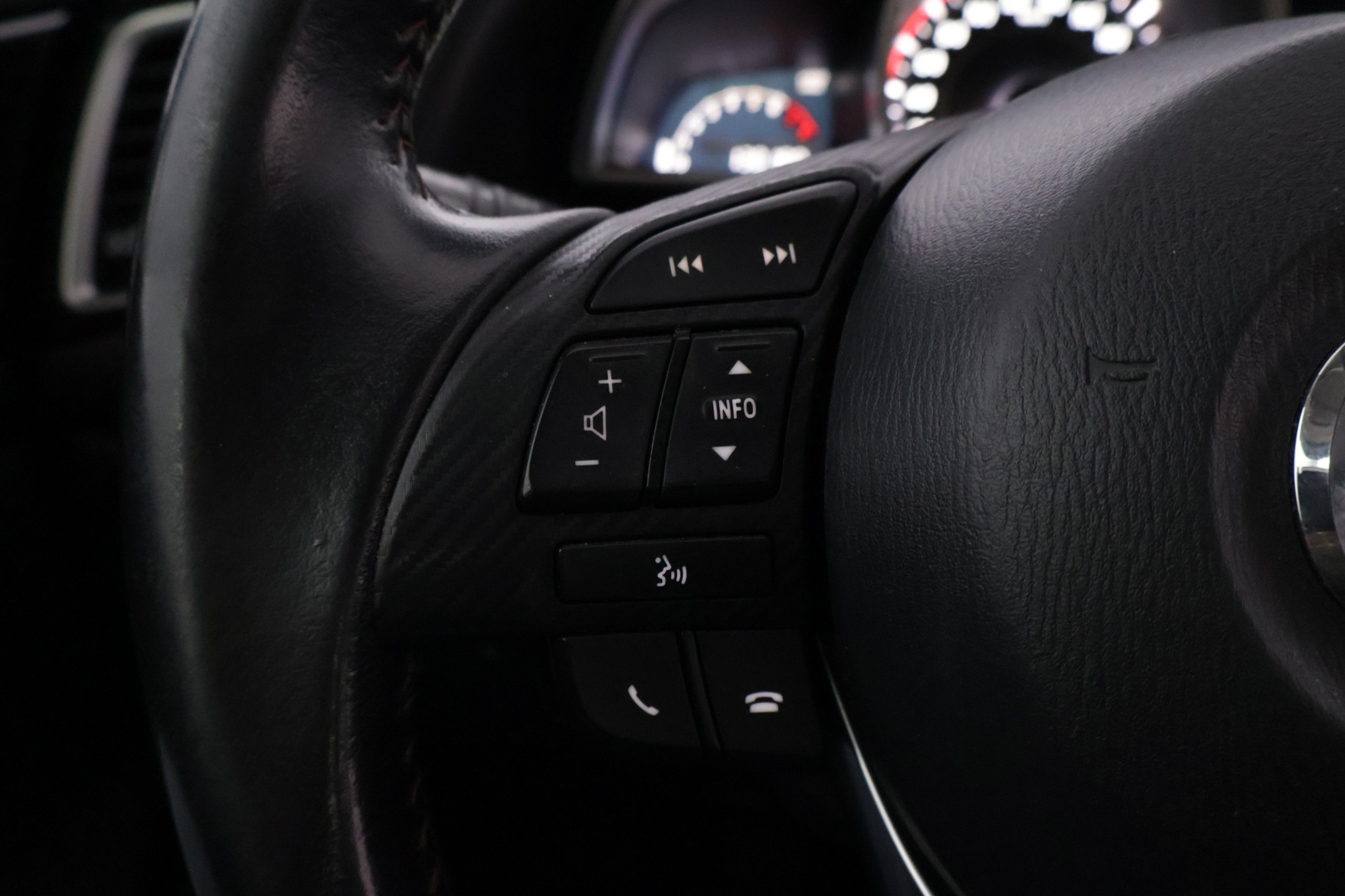 MAZDA Mazda3 2016