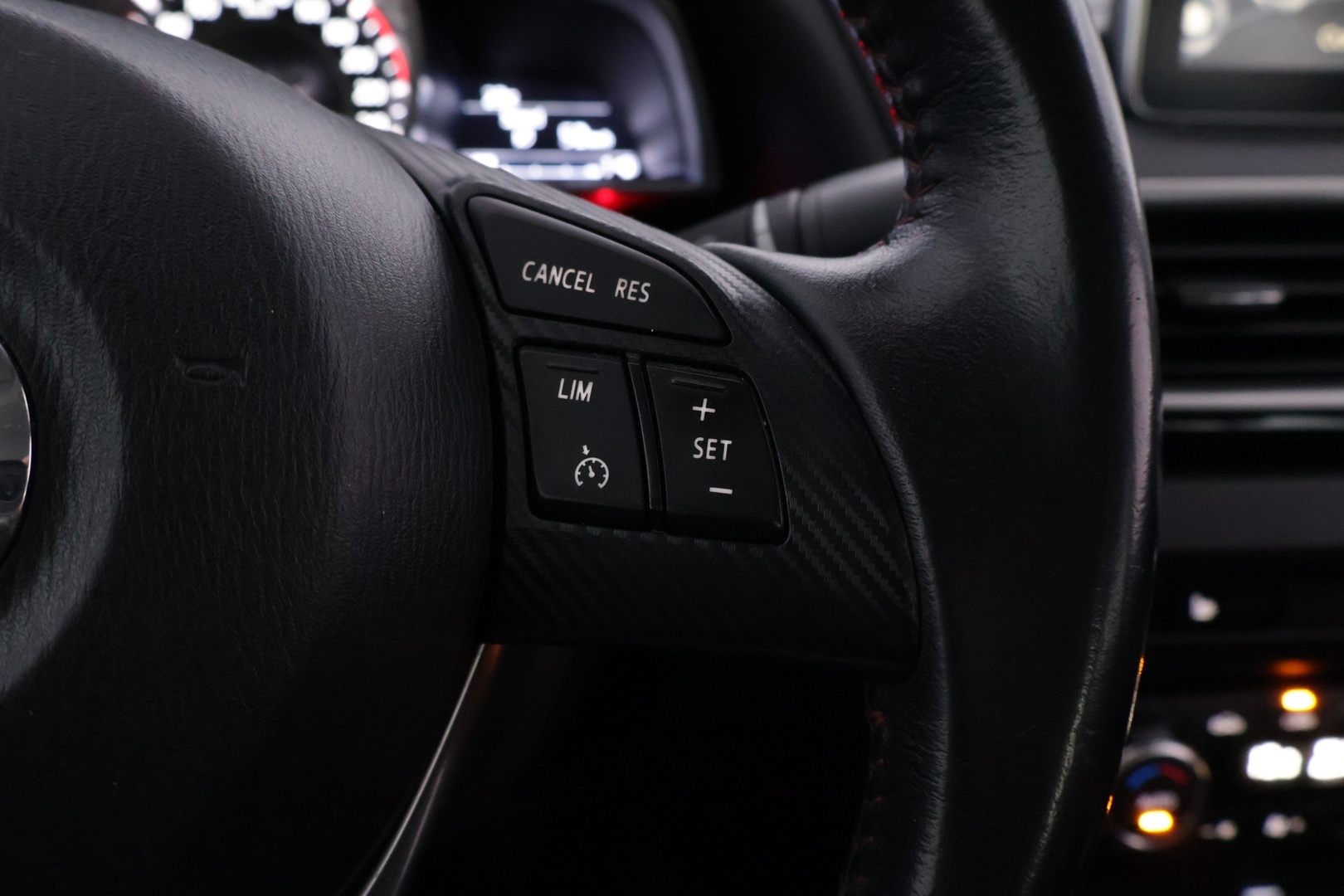 MAZDA Mazda3 2016
