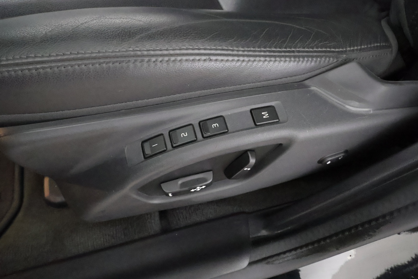 VOLVO V60 2017