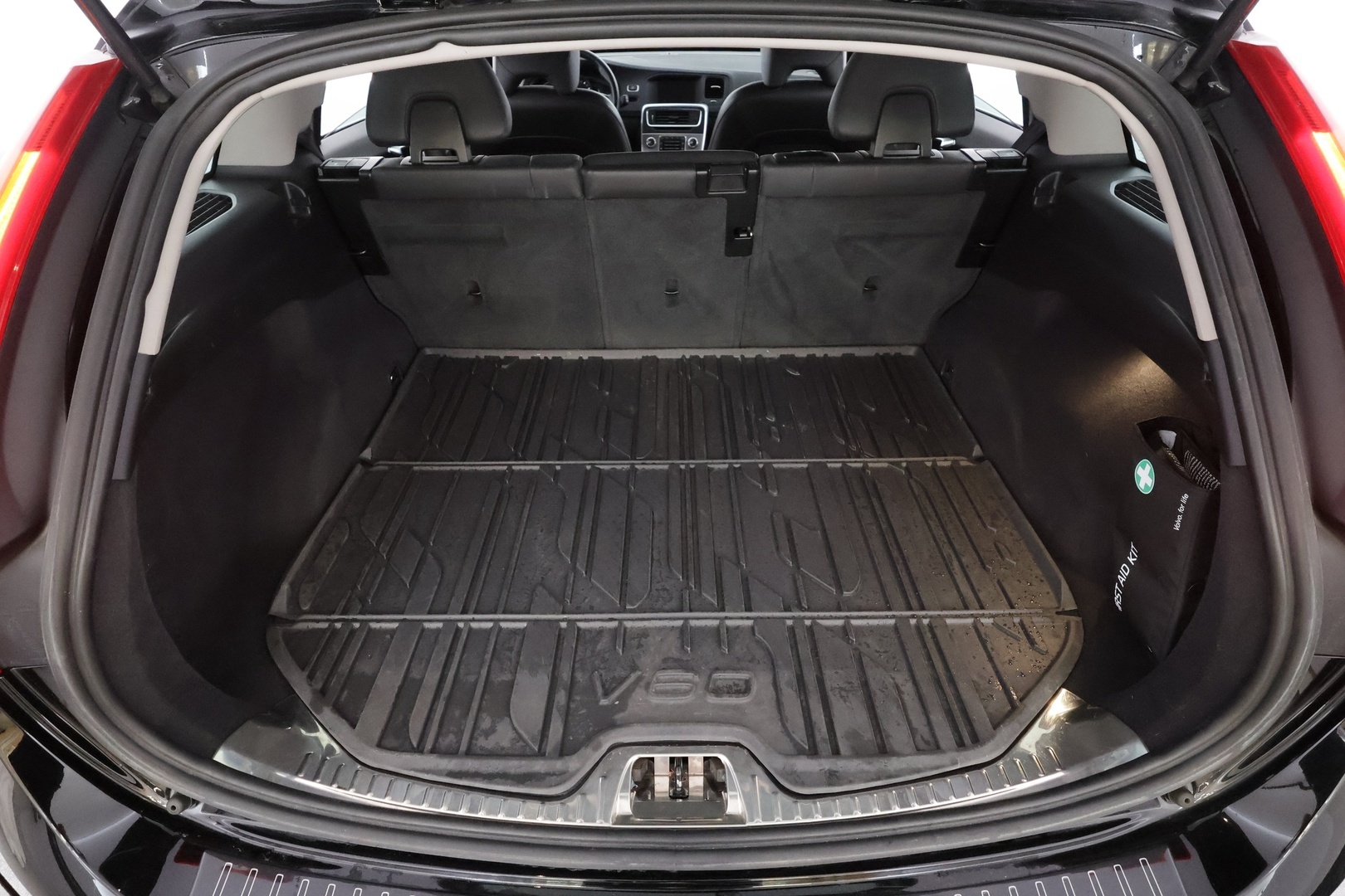 VOLVO V60 2017