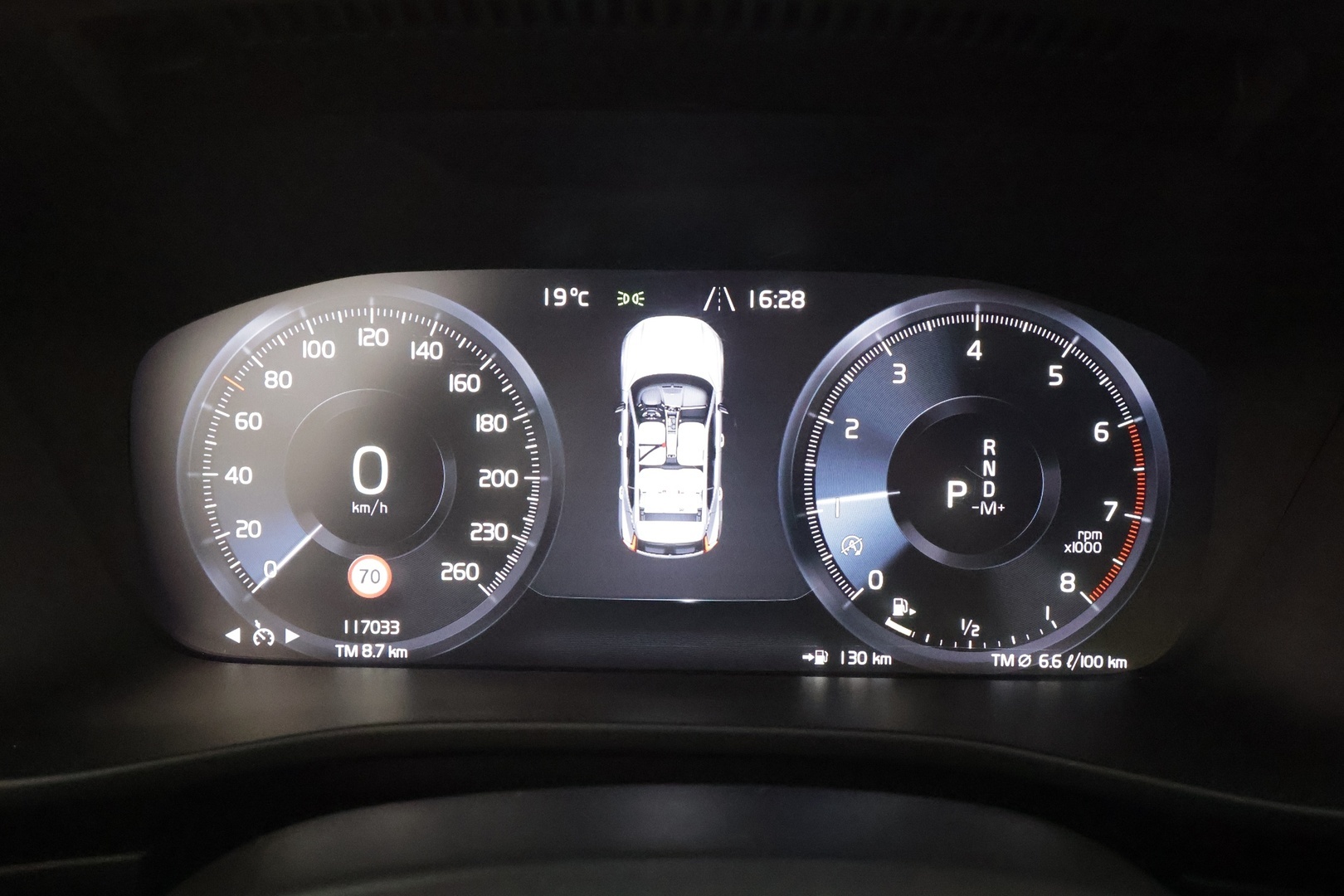 VOLVO XC40 2020