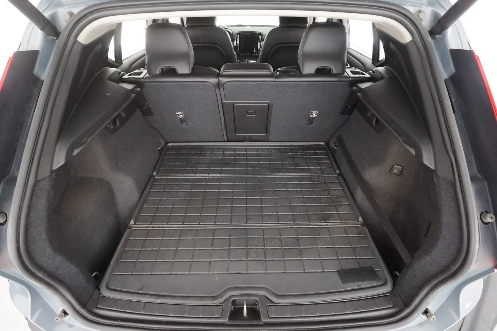 VOLVO XC40 2020