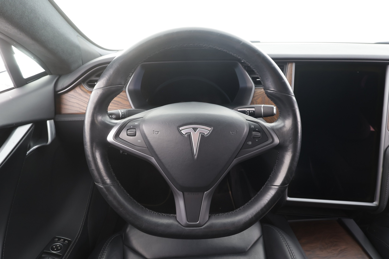 TESLA Model S 2019