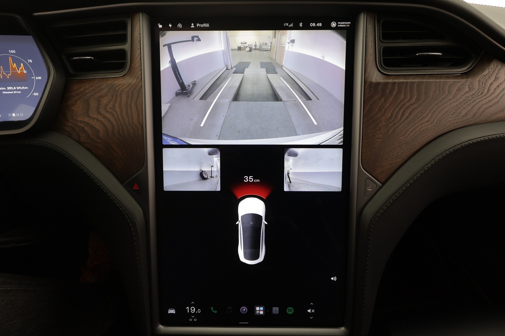 TESLA Model S 2019