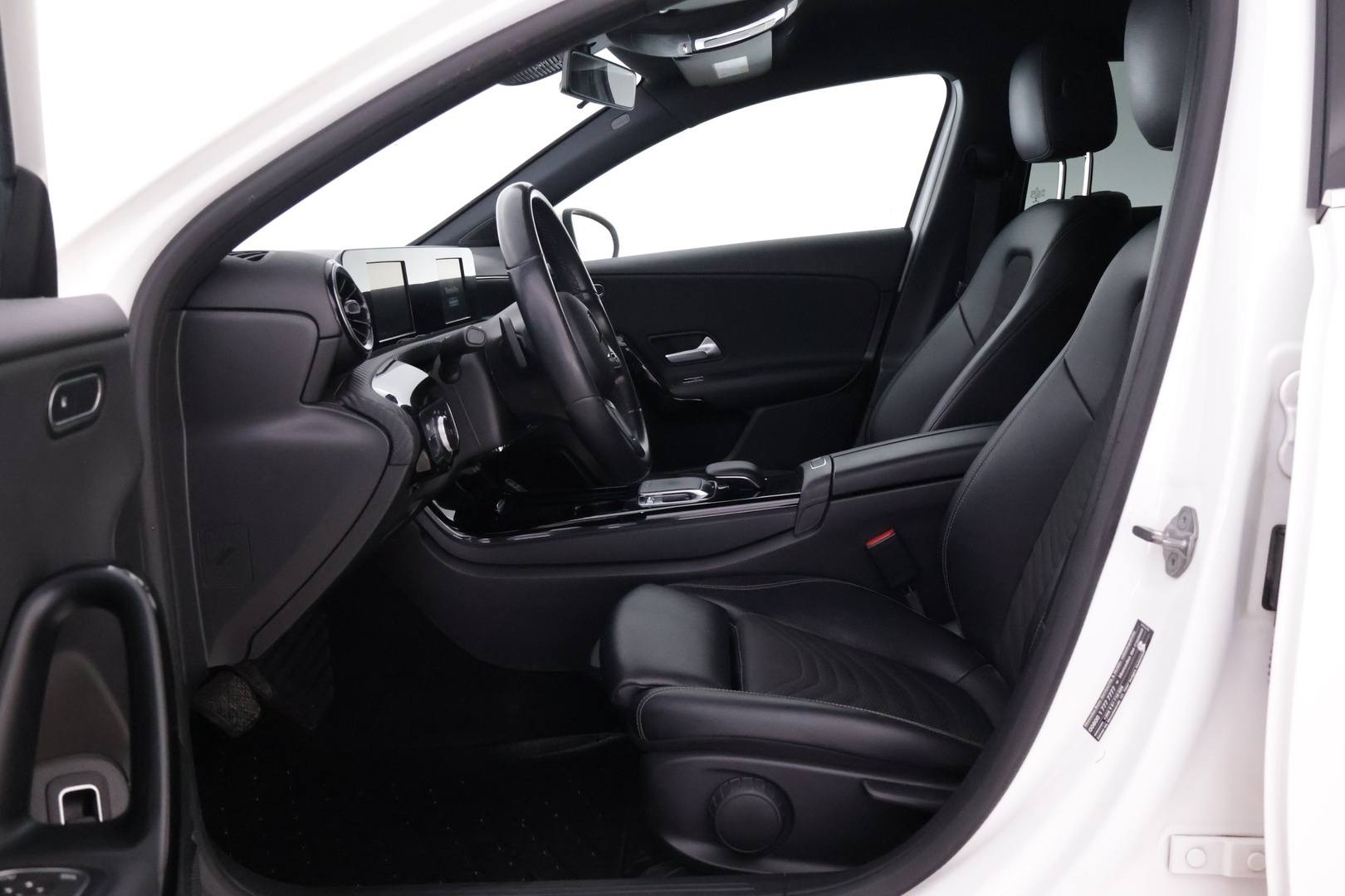 MERCEDES-BENZ A 2019