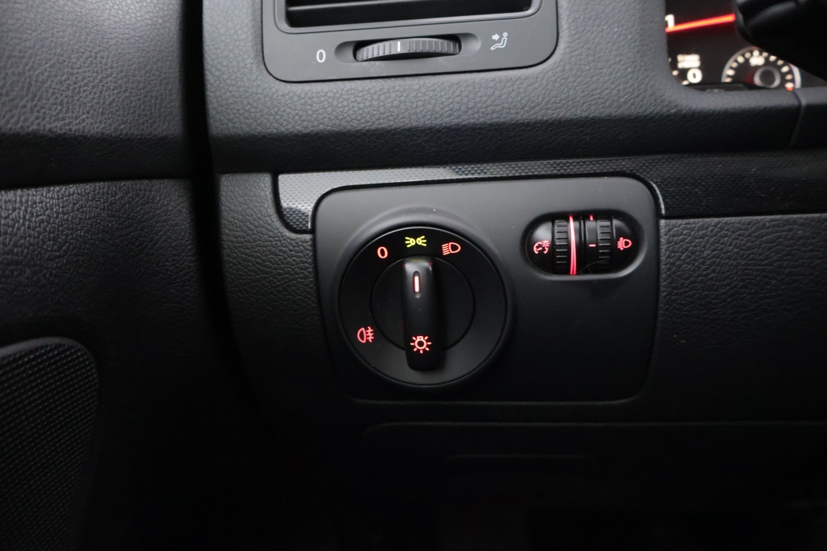 VOLKSWAGEN Jetta 2010