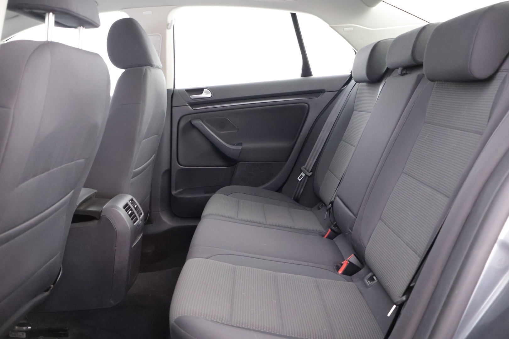 VOLKSWAGEN Jetta 2010