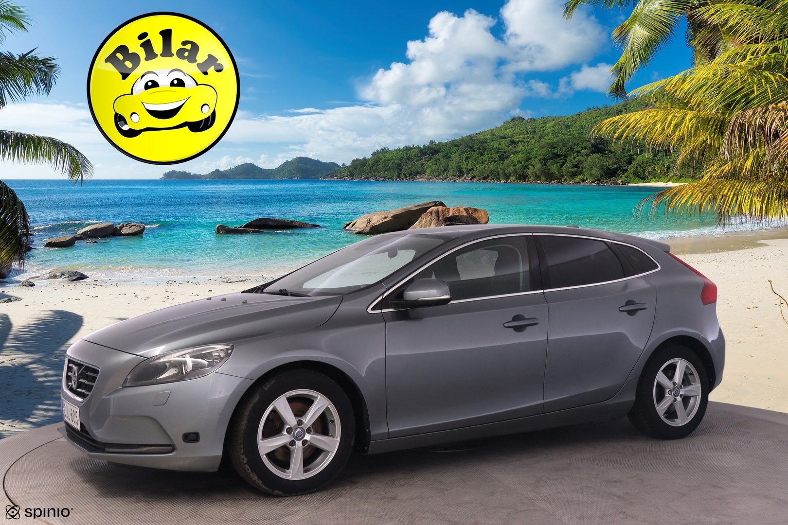 VOLVO V40 2015