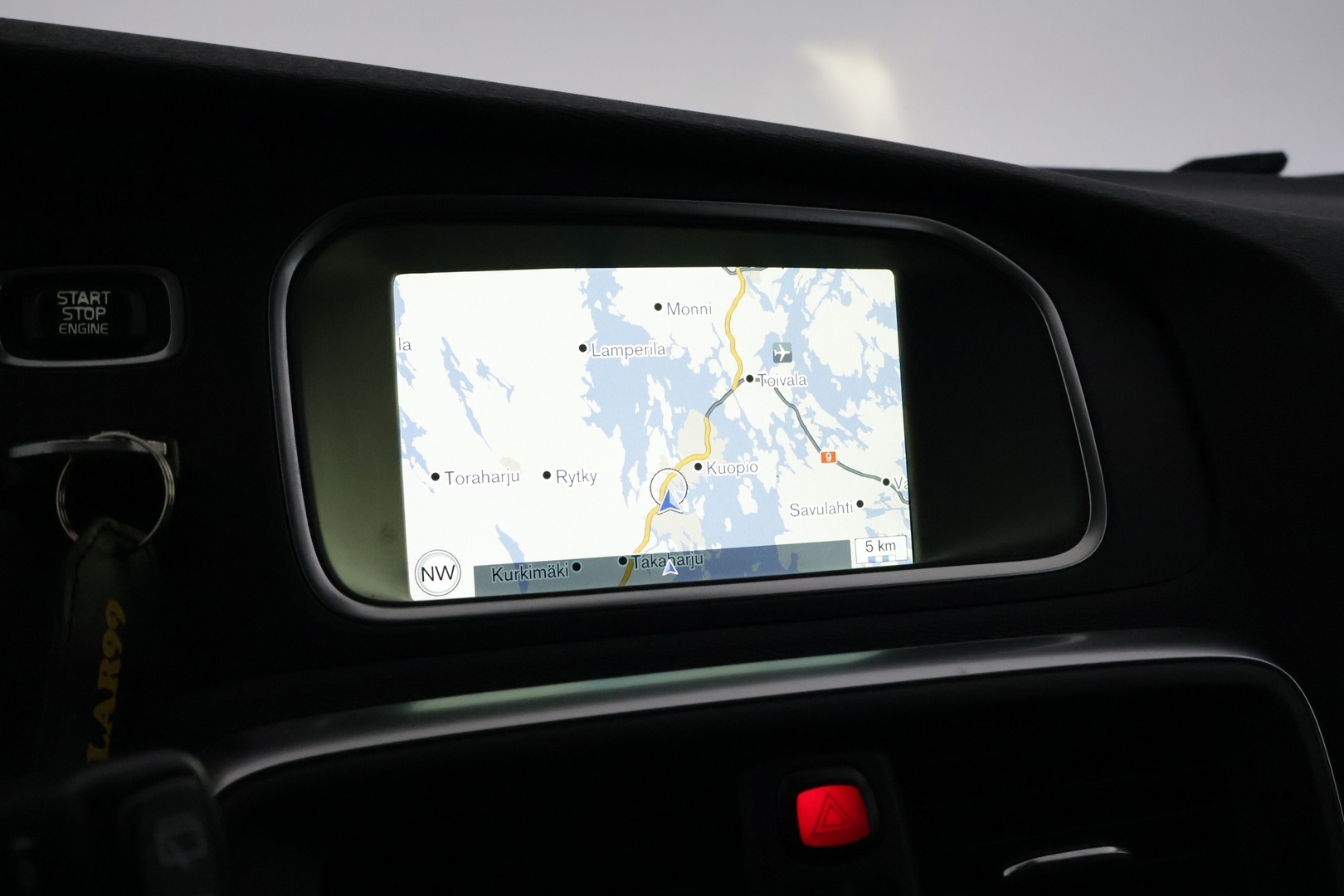 VOLVO V40 2015