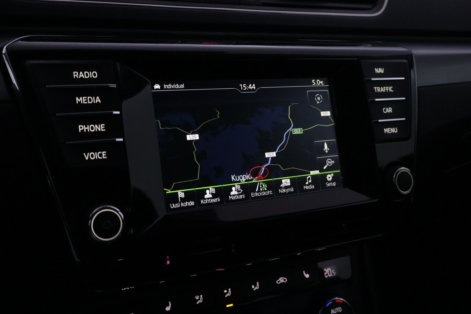 SKODA Superb 2016