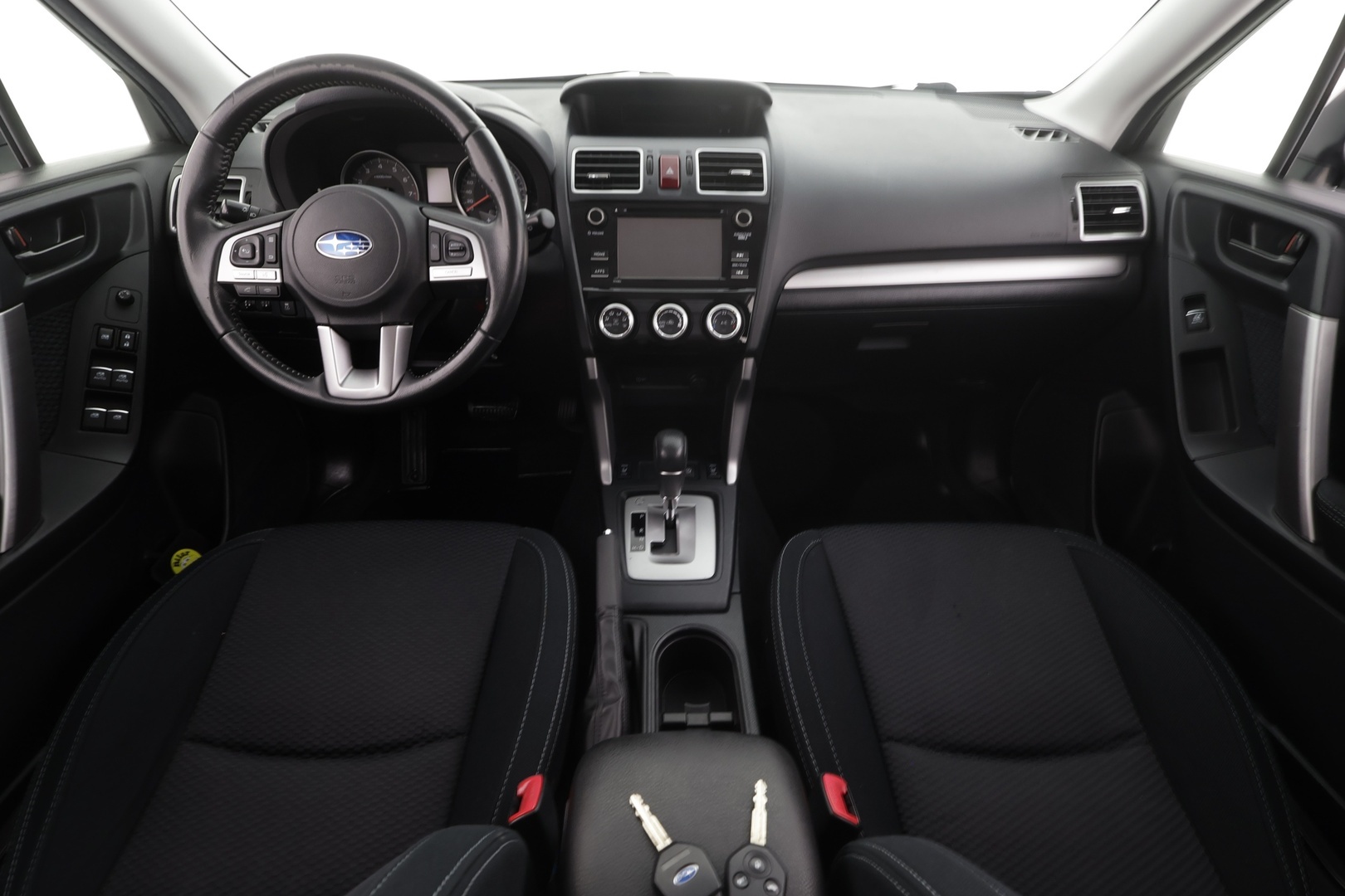 SUBARU Forester 2016