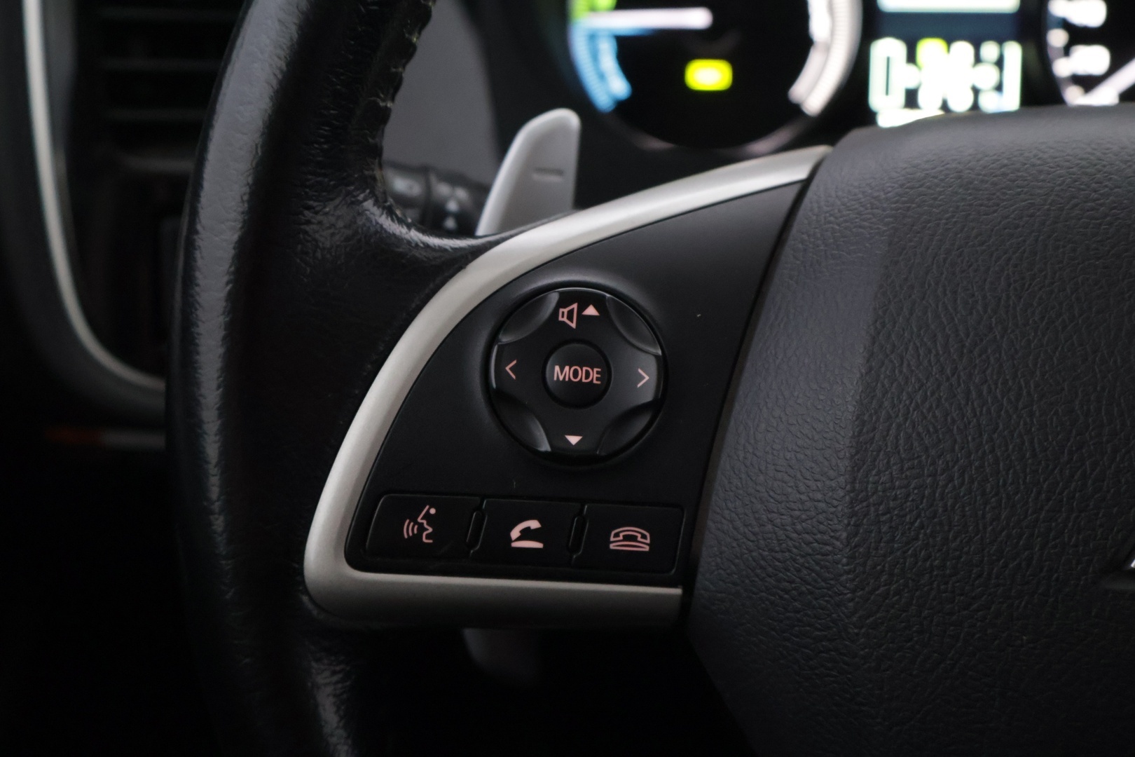 MITSUBISHI OUTLANDER PHEV 2014